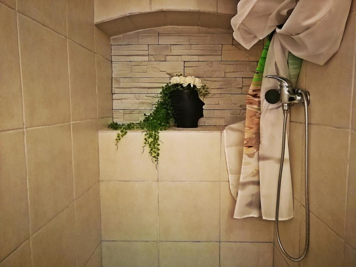 איקה Paradise Jacuzzi & Sauna מראה חיצוני תמונה